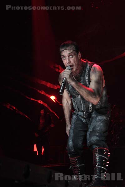 RAMMSTEIN - 2009-12-09 - PARIS - Bercy - 